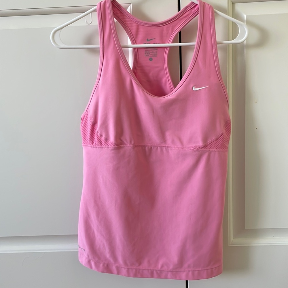 Nike dri fit workout top size L pink